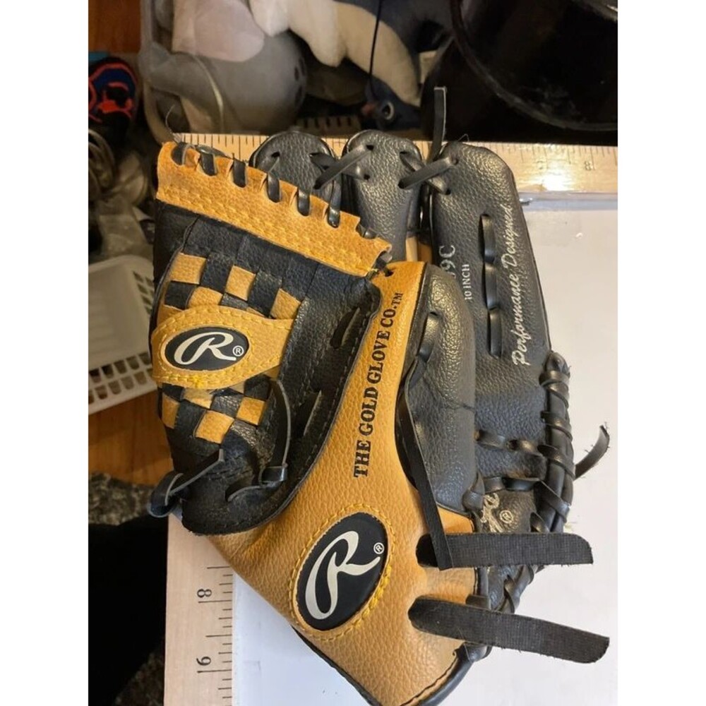 Rawlings baseball glove